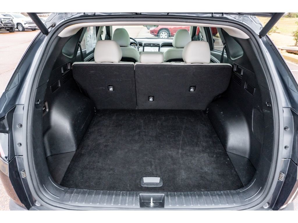 Used 2024 Hyundai Tucson Limited image 16