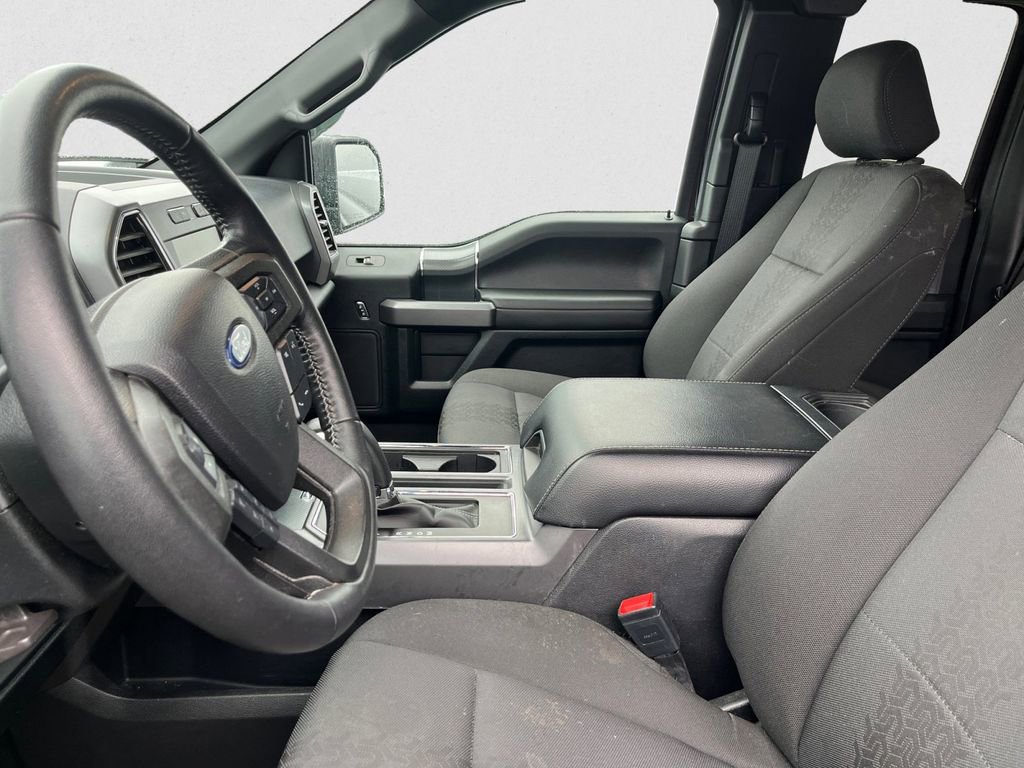 Used 2019 Ford F150 XLT w/ Equipment Group 302A Luxury AWD/4WD image 4