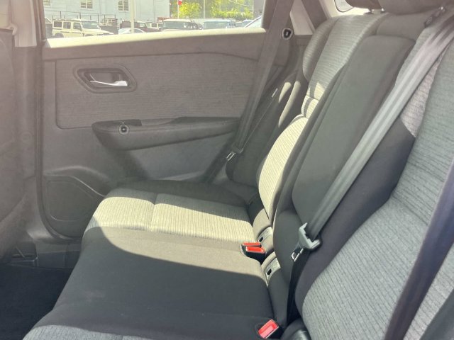 Used 2023 Nissan Rogue SV AWD/4WD image 20