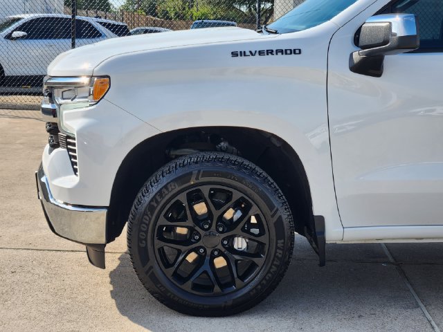 Used 2024 Chevrolet Silverado 1500 LT RWD image 15