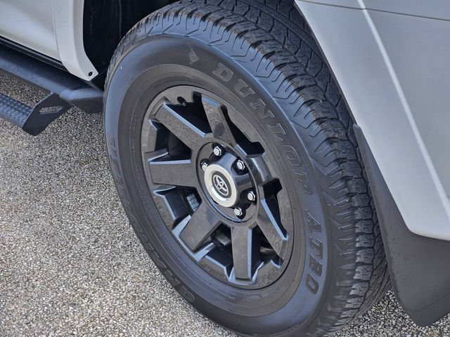 Used 2022 Toyota 4Runner Trail Special Edition AWD/4WD image 8