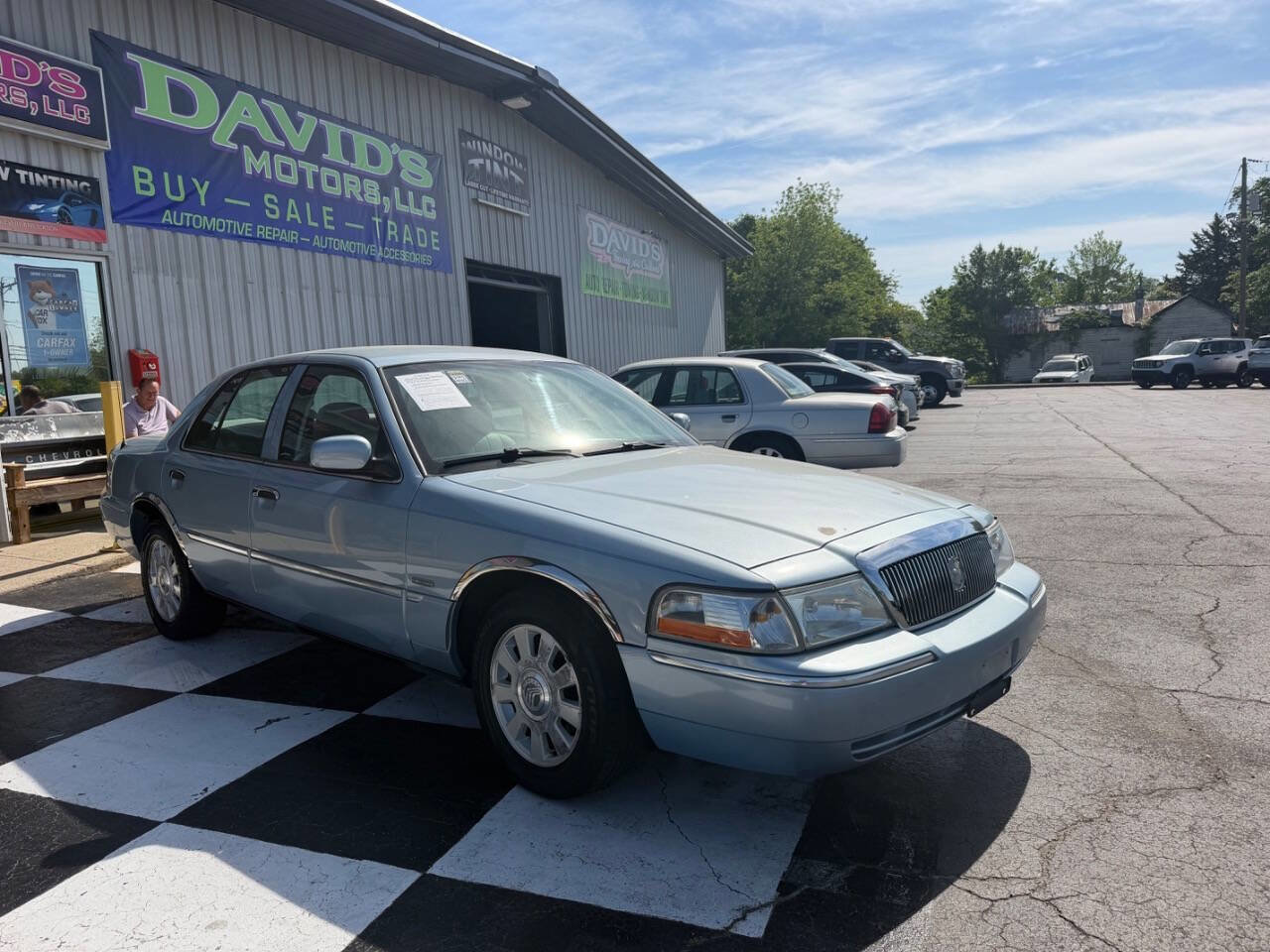Used 2005 Mercury Grand Marquis LS image 3
