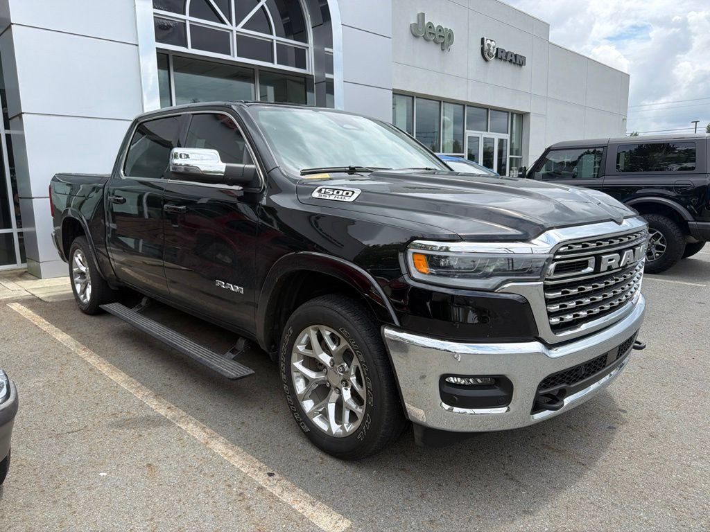 Used 2025 RAM 1500 Limited AWD/4WD image 3