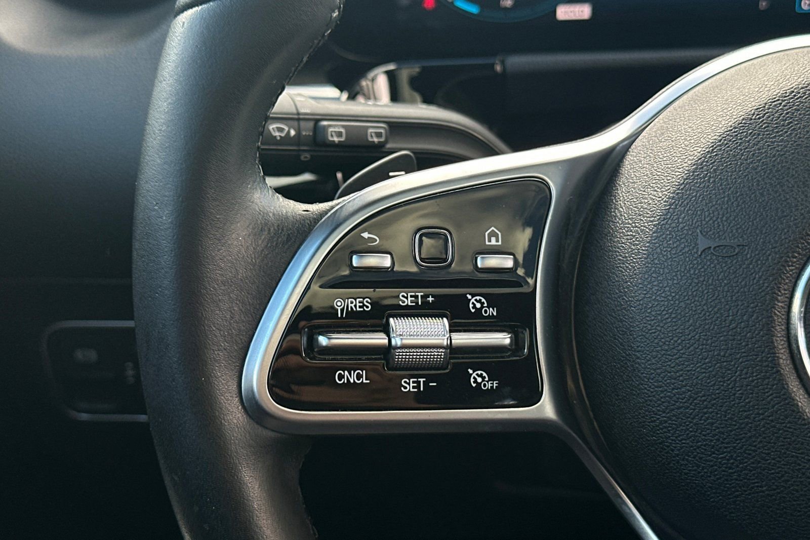 Certified 2022 Mercedes-Benz GLA 250 image 27