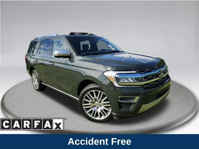 Used 2022 Ford Expedition Platinum image 2
