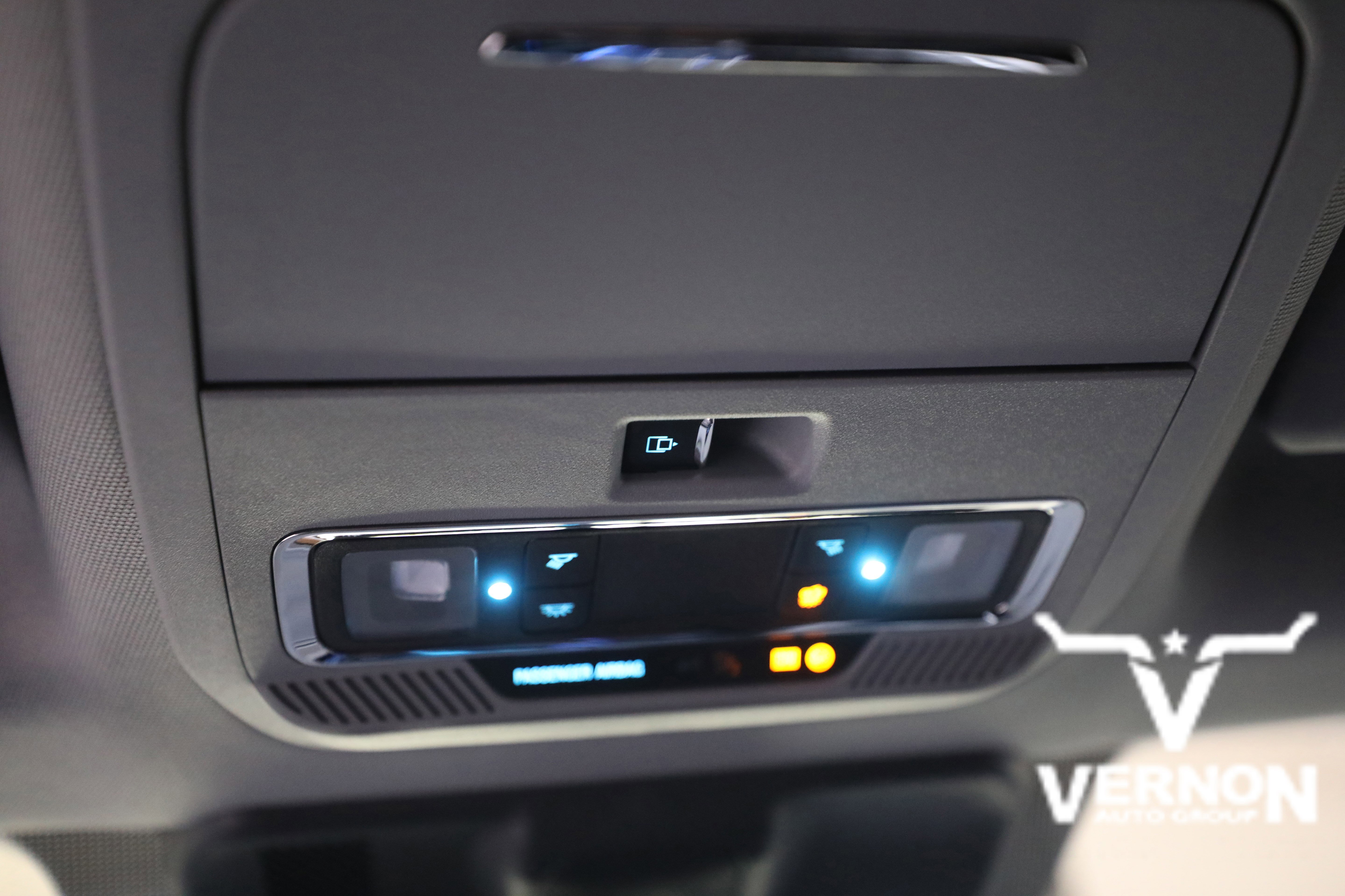 New 2026 Ford F250 Lariat w/ Chrome Package image 37