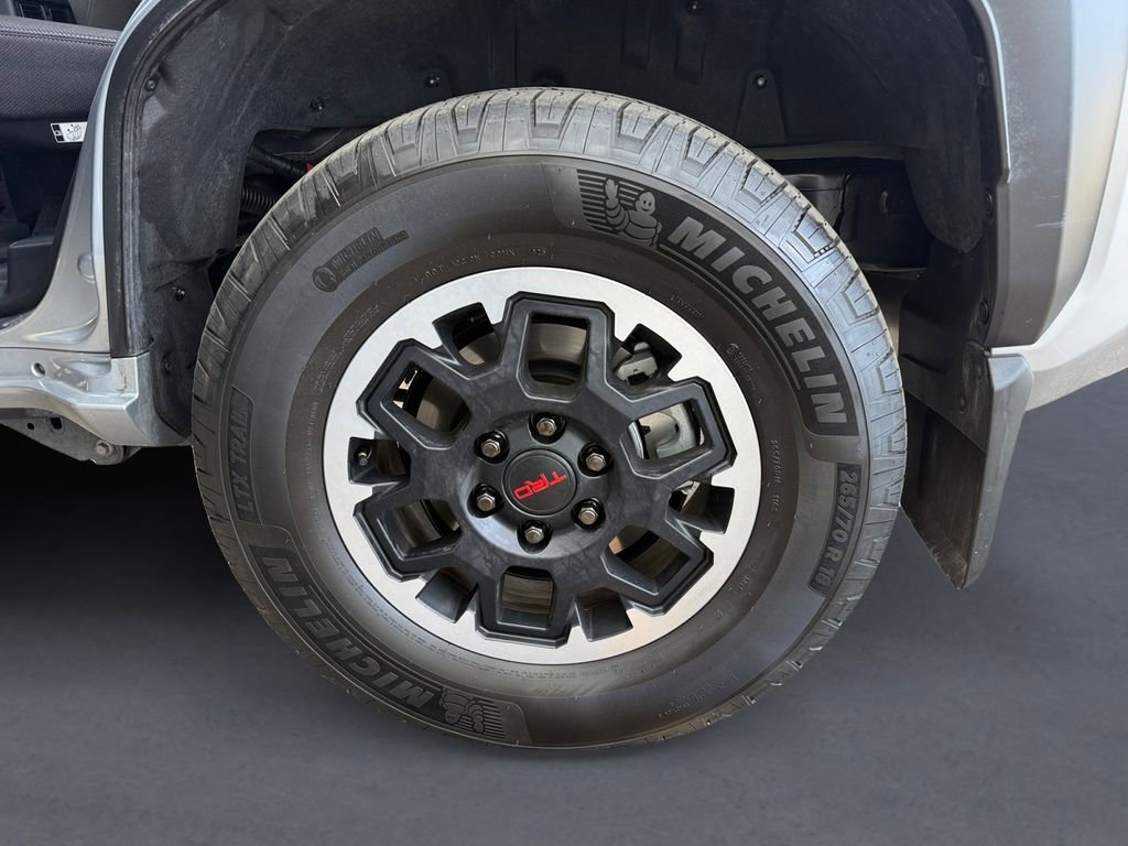 Used 2025 Toyota 4Runner TRD Off-Road image 14