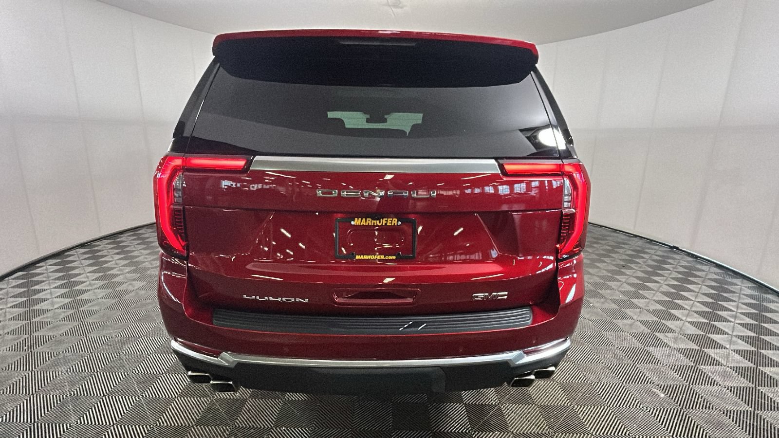 New 2026 GMC Yukon Denali w/ Sun & Power Step Package AWD/4WD image 4