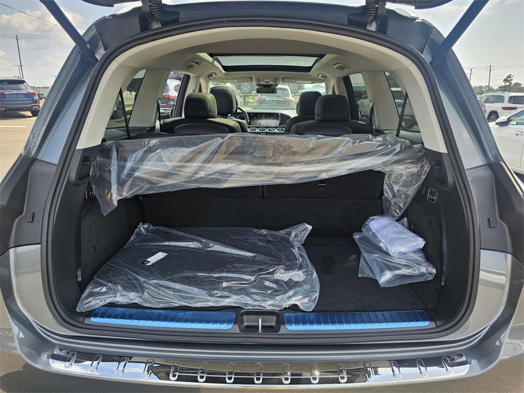 New 2026 Mercedes-Benz GLS 450 4MATIC image 9