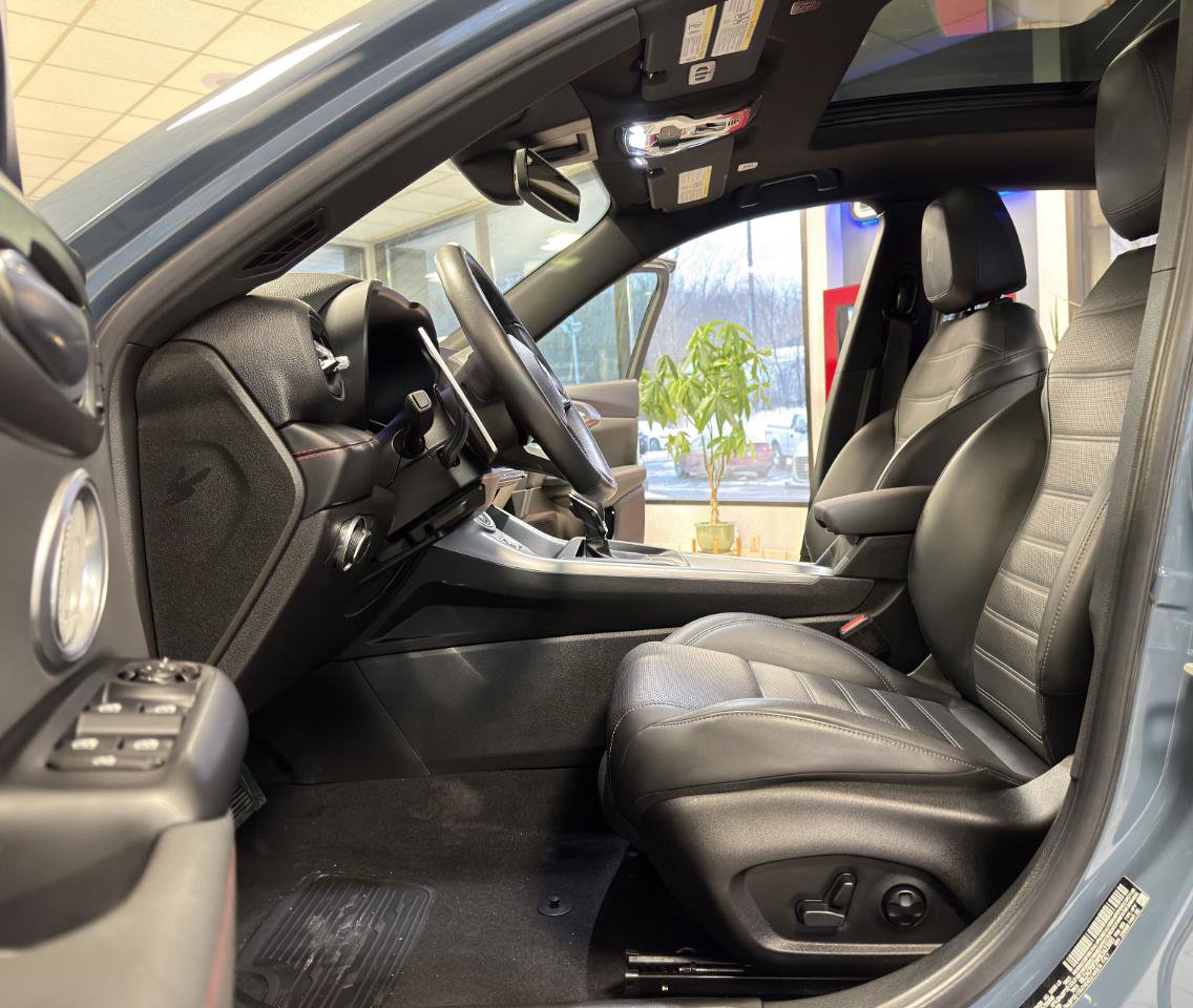 Used 2024 Dodge Hornet R/T Plus w/ Tech Pack Plus w/o Parking image 28