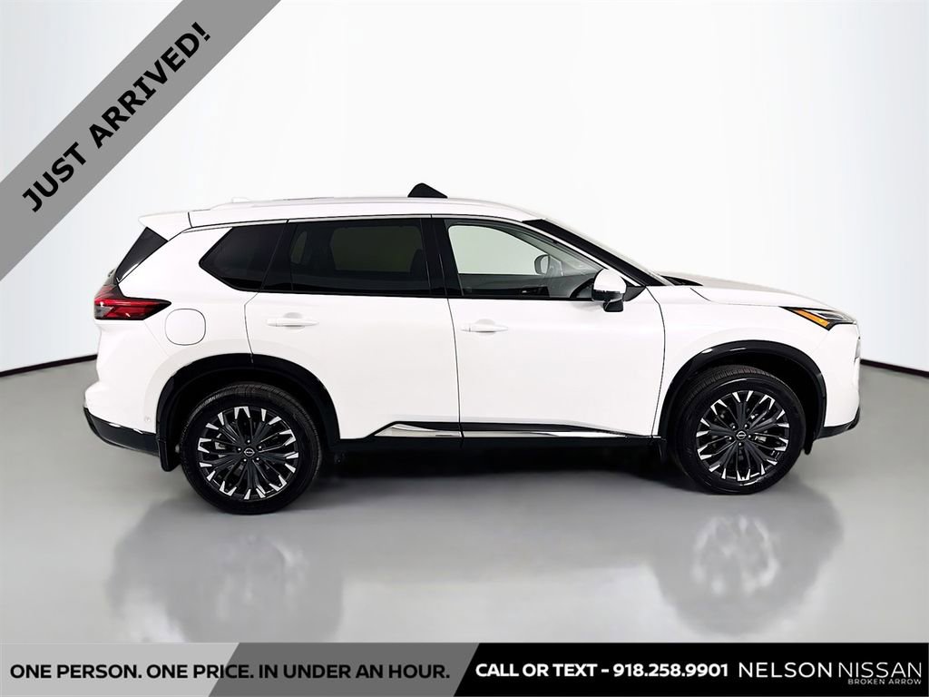 Certified 2025 Nissan Rogue Platinum w/ Platinum Premium Package image 4