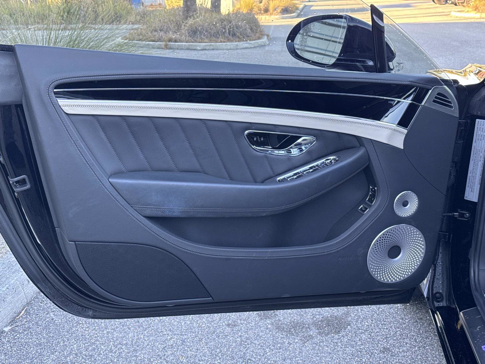 Used 2024 Bentley Continental GT image 11