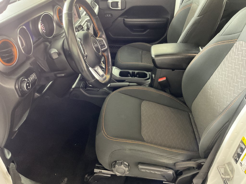 Used 2021 Jeep Gladiator Mojave AWD/4WD image 12