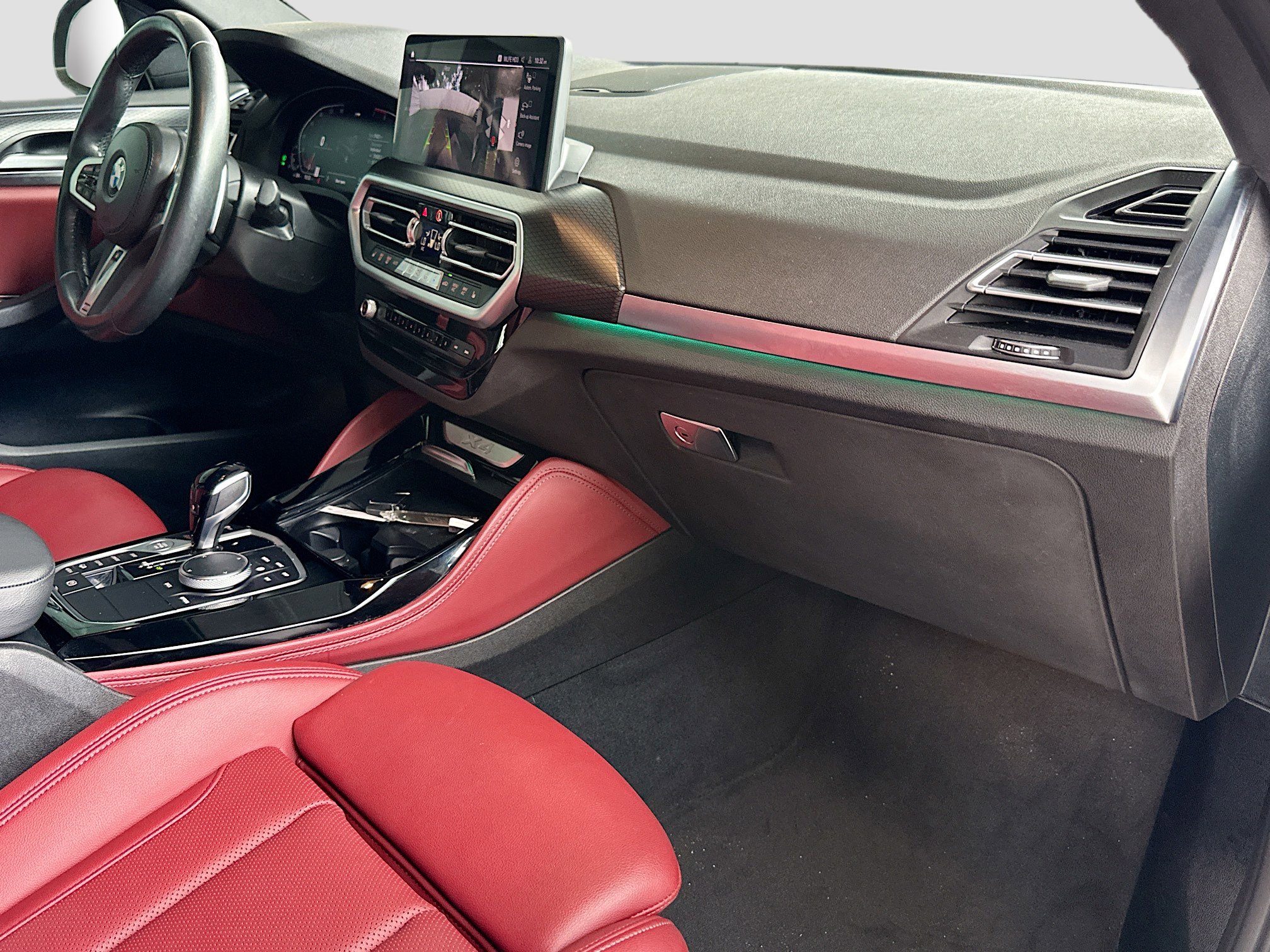 Certified 2024 BMW X4 xDrive30i w/ Premium Package image 30