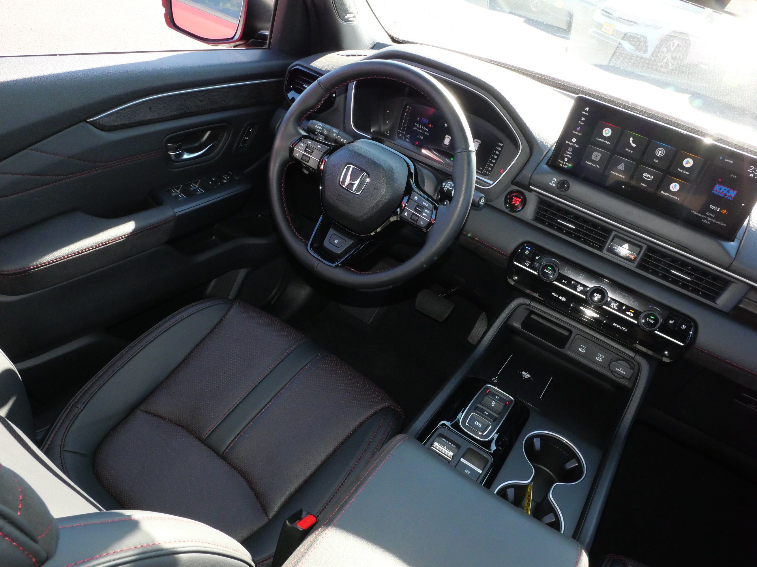 Certified 2026 Honda Pilot Black Edition image 9
