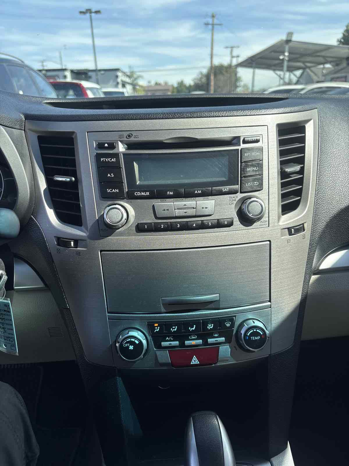 Used 2012 Subaru Outback 2.5i Premium w/ All-Weather Pkg image 21