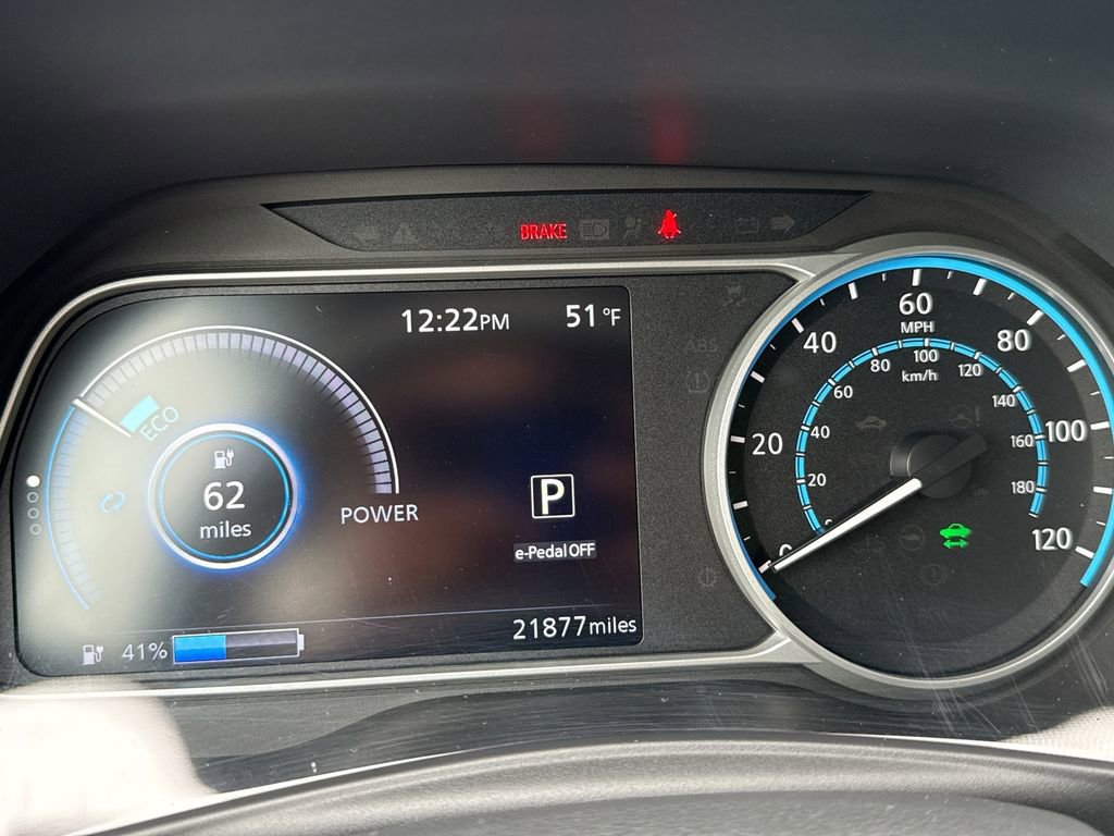 Used 2022 Nissan Leaf SV FWD image 10