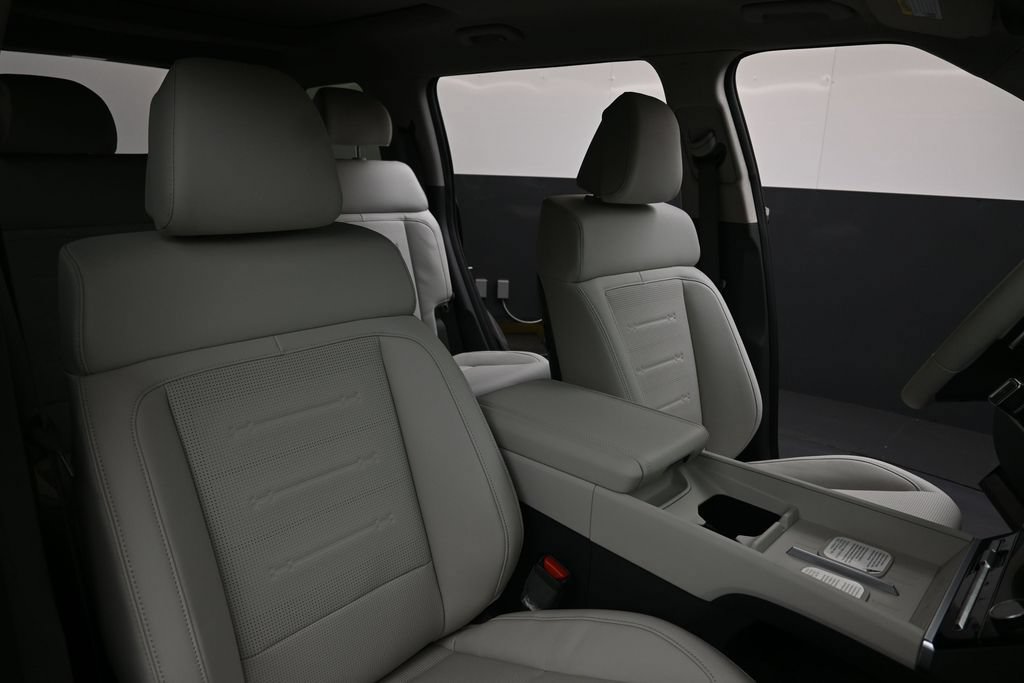 New 2026 Hyundai Santa Fe Limited AWD/4WD image 13