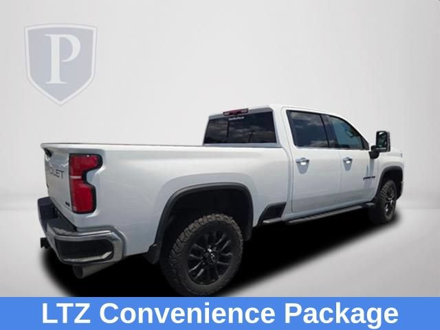 Used 2025 Chevrolet Silverado 2500 LTZ w/ LTZ Premium Package AWD/4WD image 5