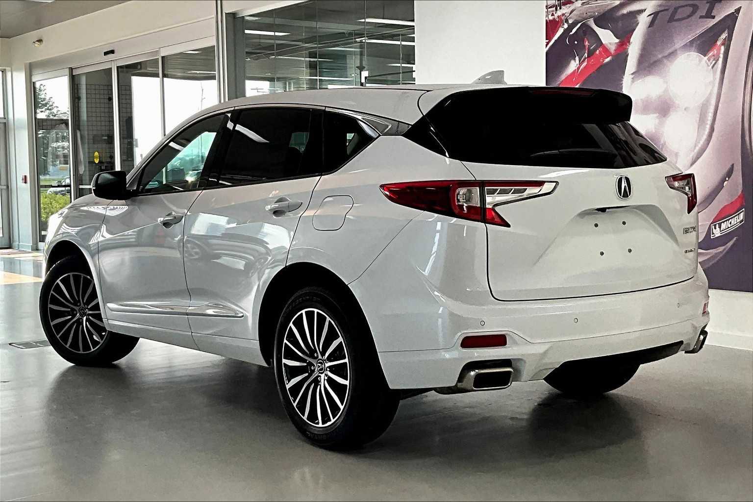New 2025 Acura RDX SH-AWD w/ Advance Package image 4