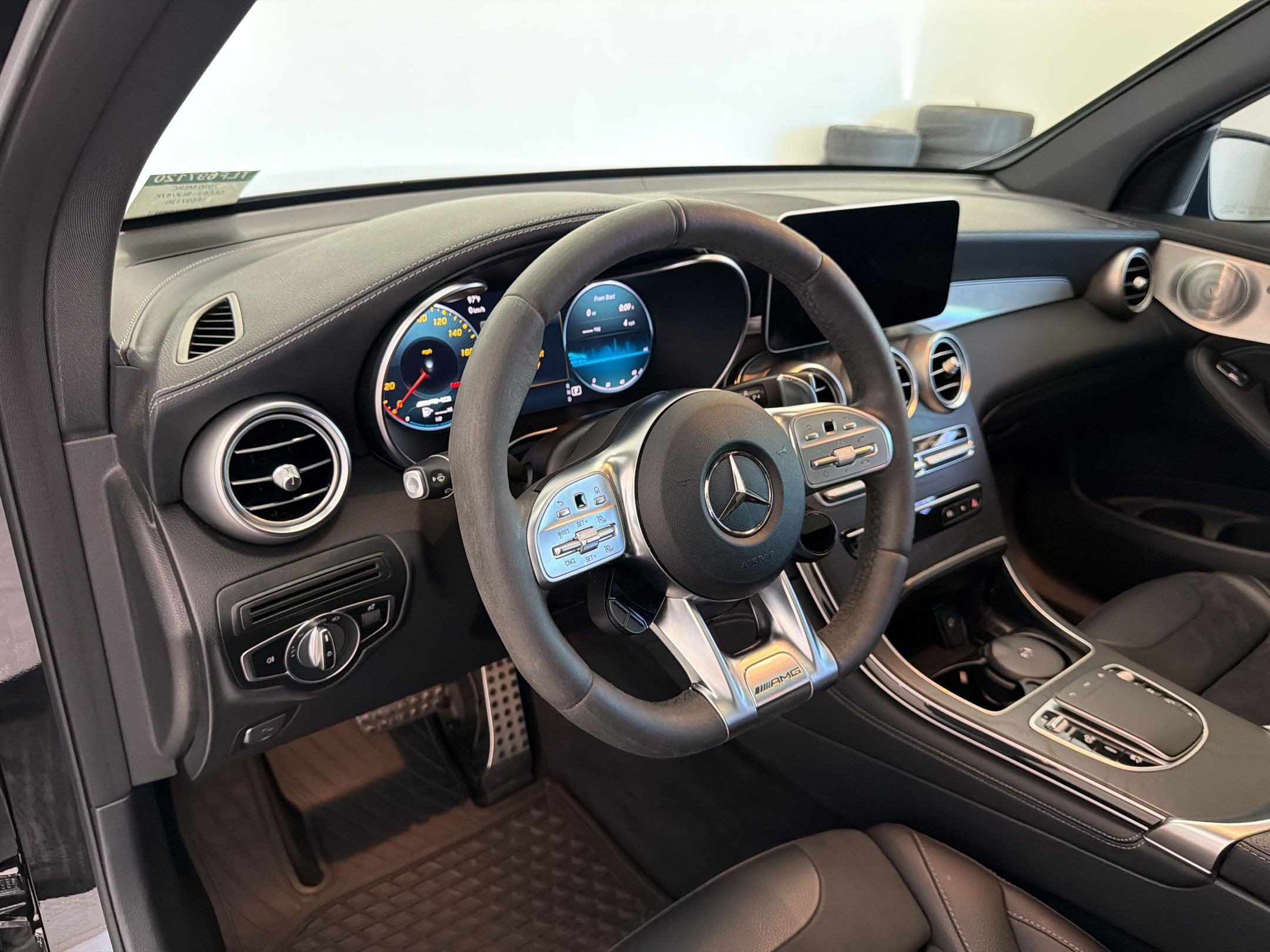 Used 2020 Mercedes-Benz GLC 63 AMG 4MATIC image 4