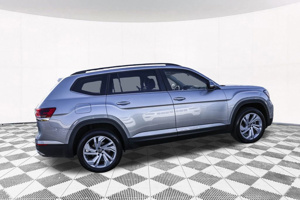 Certified 2022 Volkswagen Atlas SE image 12