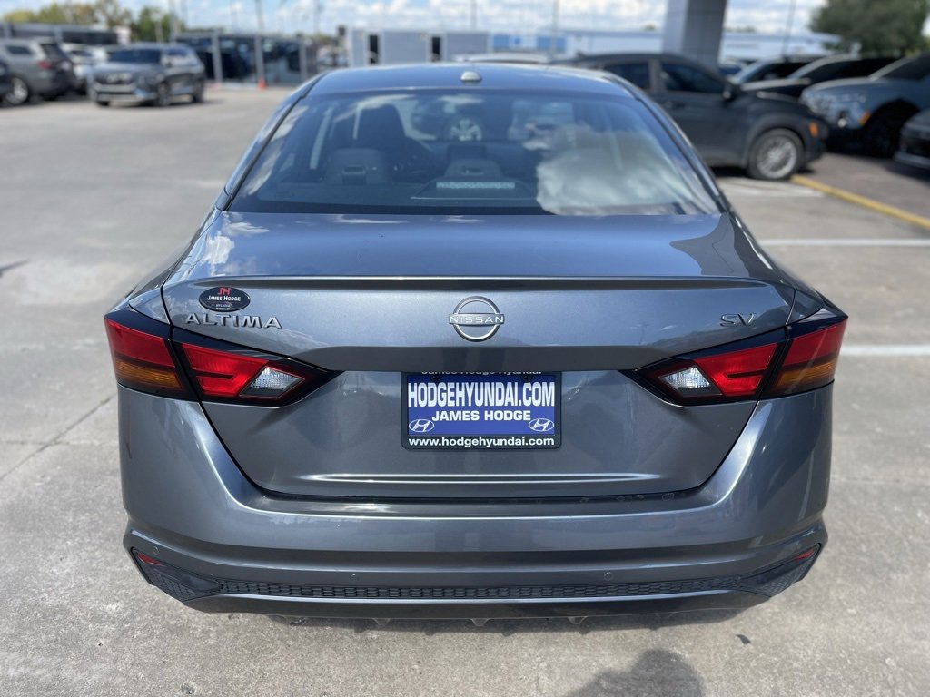 Used 2024 Nissan Altima 2.5 SV image 9