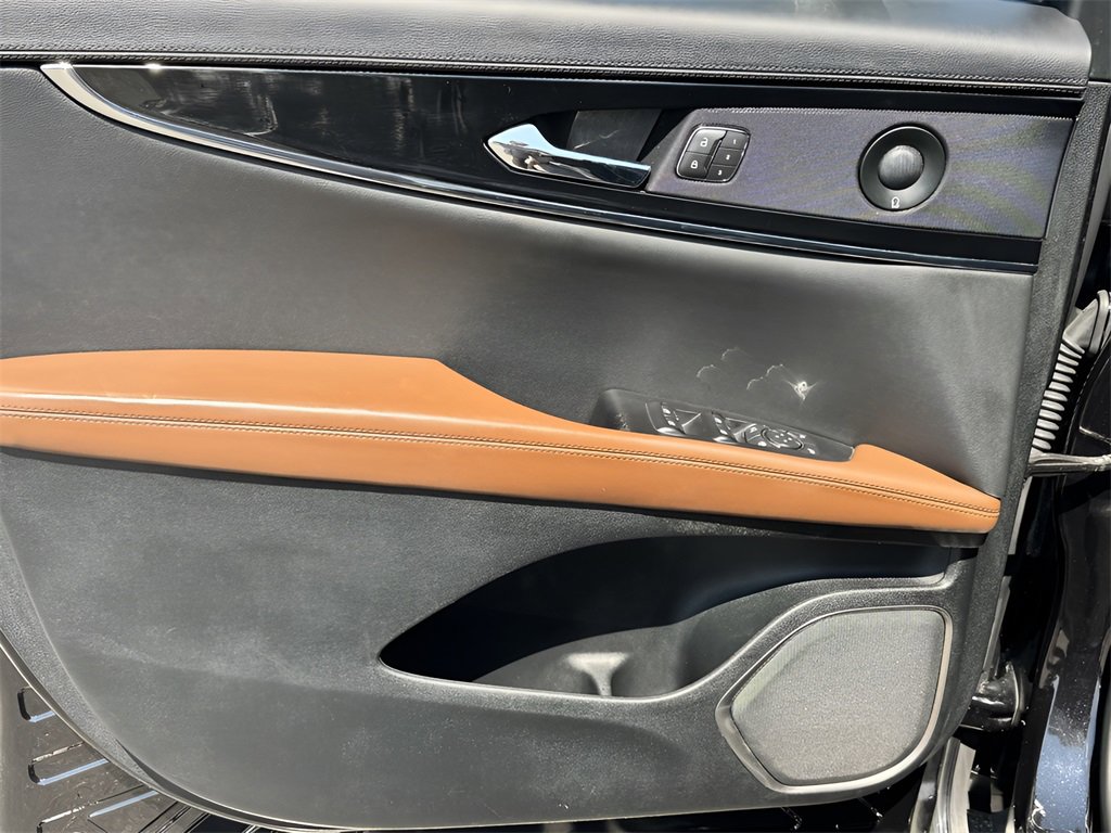 Used 2022 Lincoln Nautilus Reserve w/ Equipment Group 201A image 26