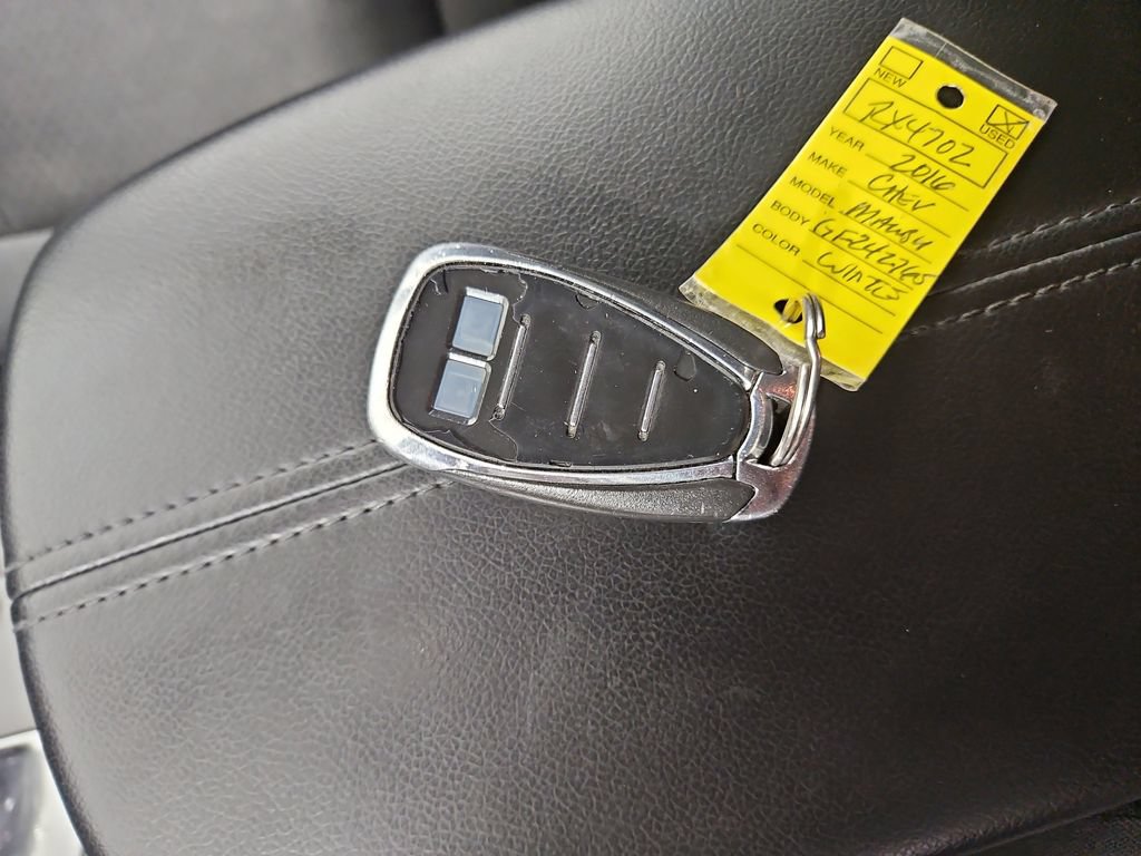 Used 2016 Chevrolet Malibu LT FWD image 30