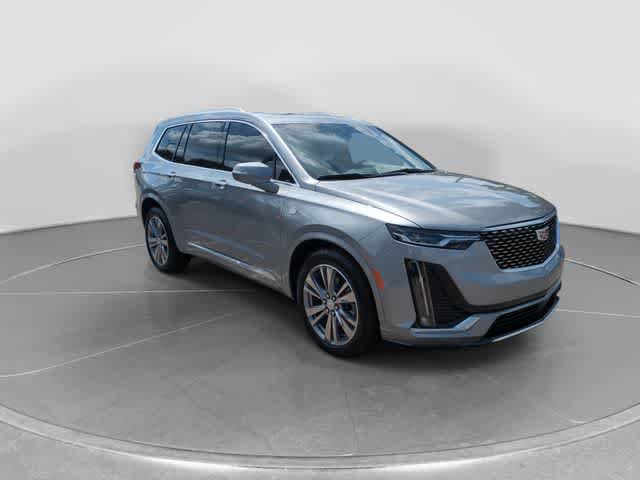 Used 2025 Cadillac XT6 Premium Luxury w/ LPO, Floor Liner Package FWD image 2