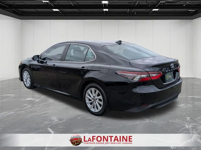 Used 2024 Toyota Camry LE w/ Convenience Package image 3