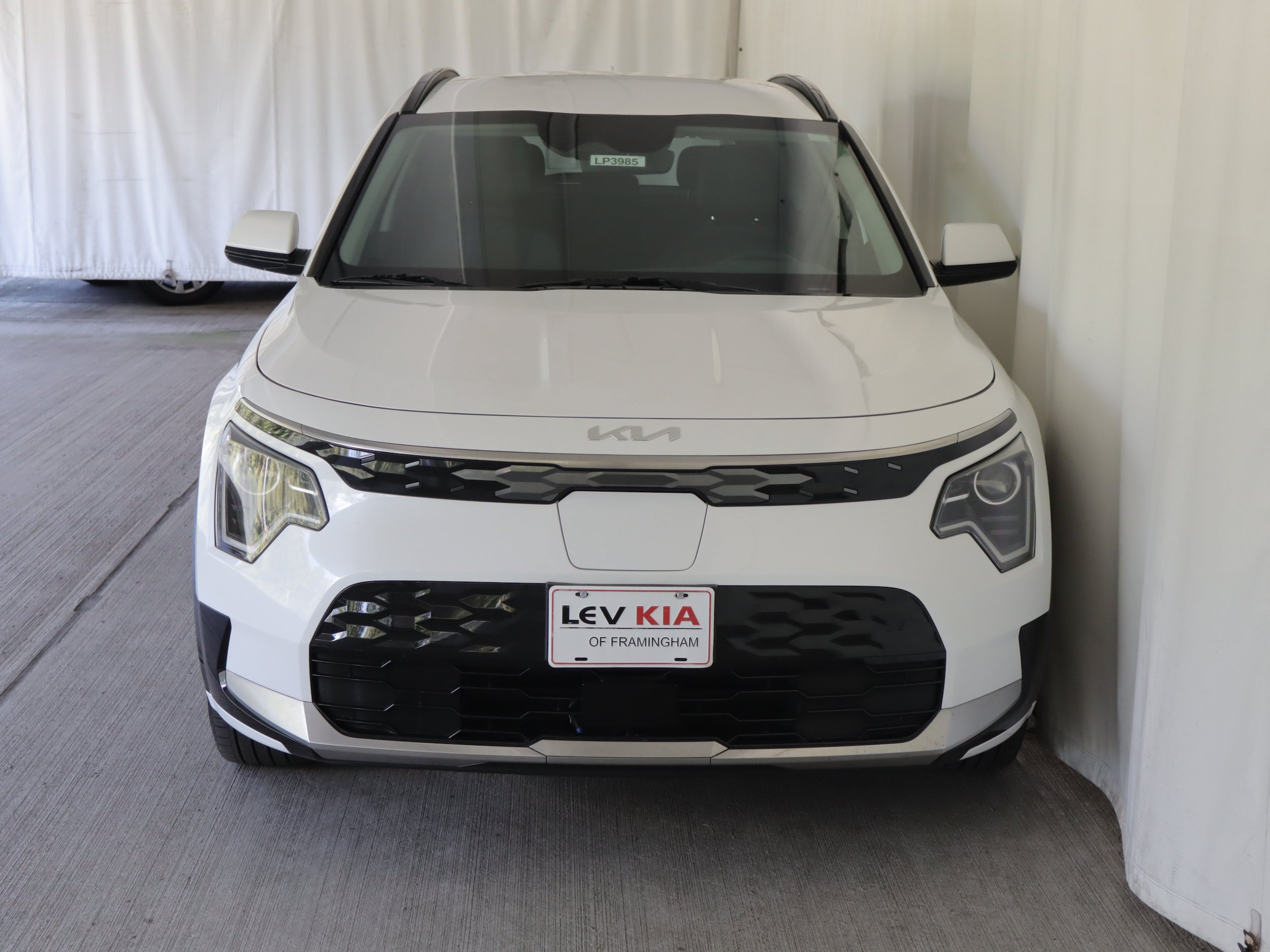 Used 2023 Kia Niro Wind w/ Wind Preserve Package FWD image 4