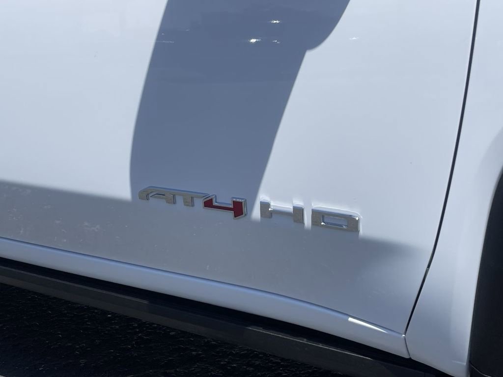 New 2026 GMC Sierra 2500 AT4 w/ AT4 Premium Plus Package AWD/4WD image 32