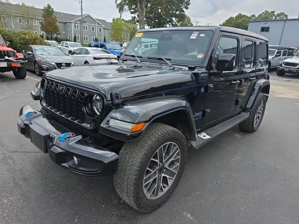 Used 2024 Jeep Wrangler High Altitude AWD/4WD image 3