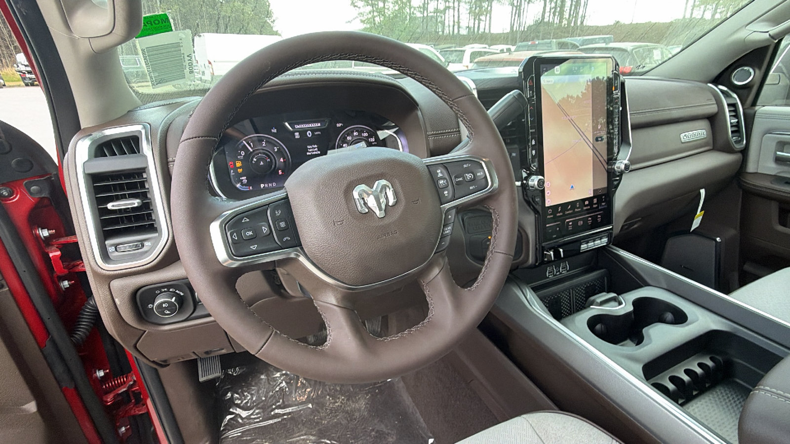 New 2026 RAM 2500 Laramie AWD/4WD image 21