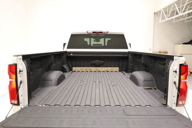 Used 2025 Chevrolet Silverado 3500 LTZ w/ LTZ Convenience Package image 29