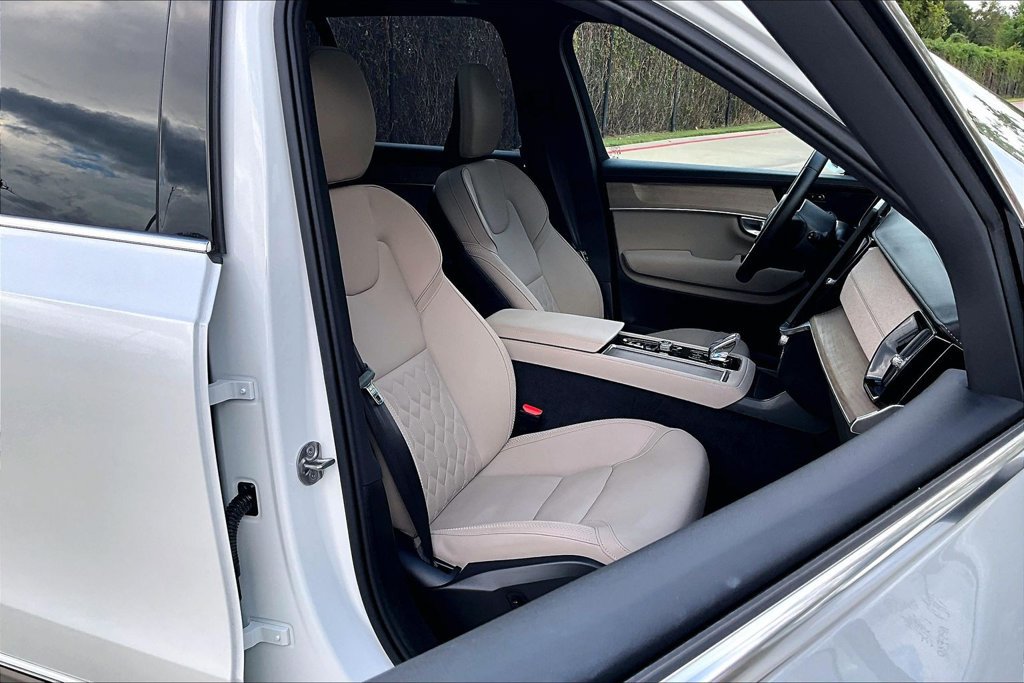 Used 2026 Volvo XC90 B6 Plus AWD/4WD image 10