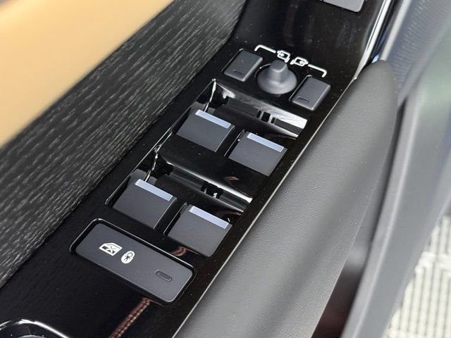 New 2026 Land Rover Range Rover Velar Autobiography AWD/4WD image 22