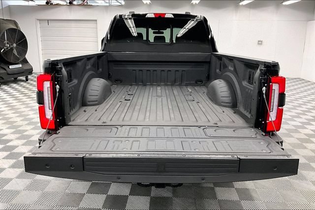 Used 2023 Ford F250 Limited AWD/4WD image 33