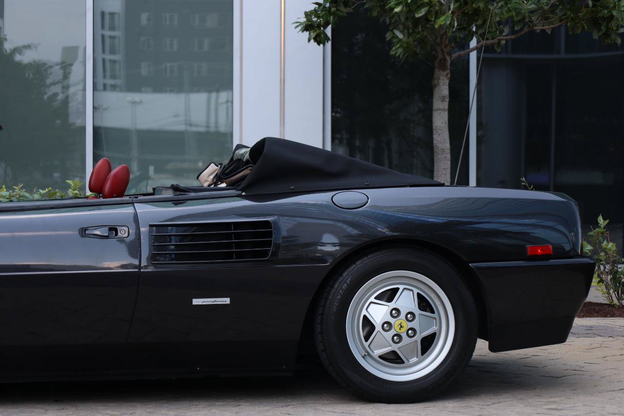 Used 1989 Ferrari Mondial T Cabriolet RWD image 82