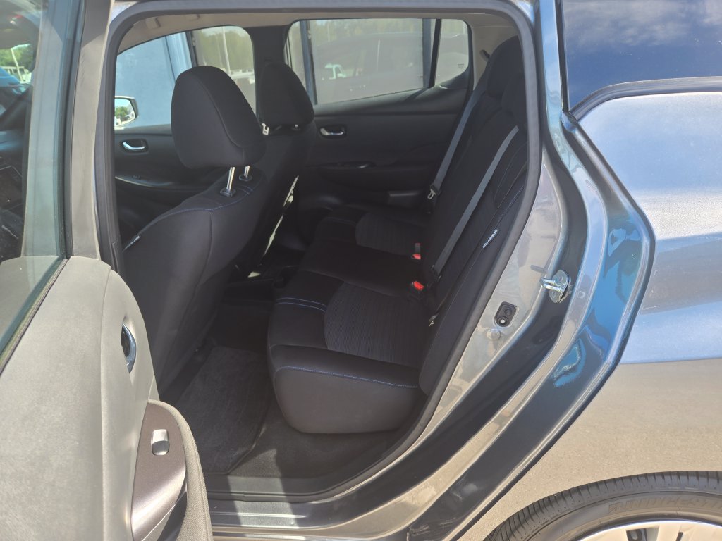 Used 2023 Nissan Leaf S FWD image 8