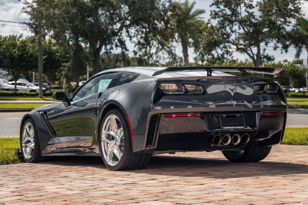 Used 2019 Chevrolet Corvette ZR1 RWD image 3
