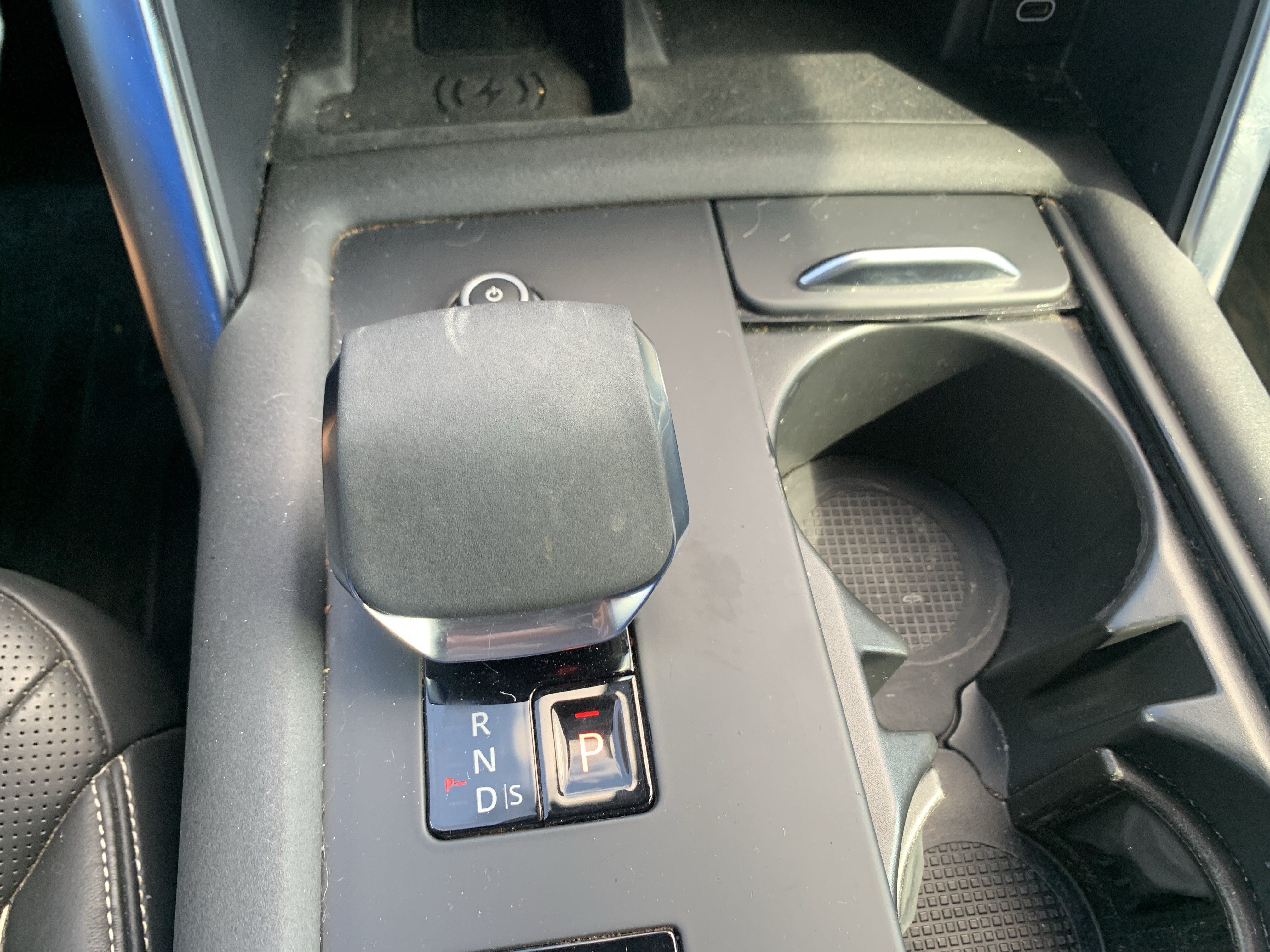 Used 2022 Land Rover Discovery HSE R-Dynamic AWD/4WD image 24