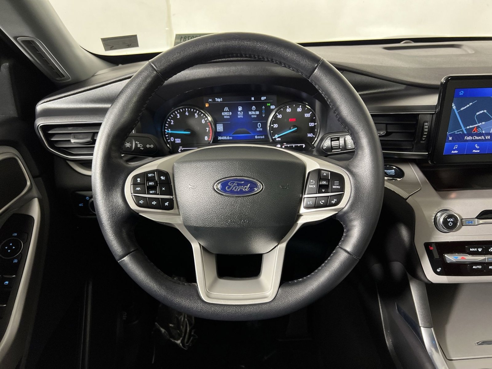 Used 2023 Ford Explorer XLT w/ Equipment Group 202A AWD/4WD image 16