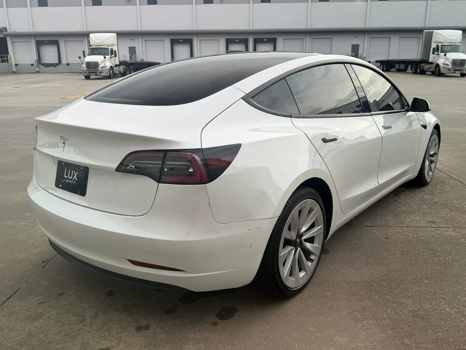 Used 2023 Tesla Model 3 Standard Range RWD image 7