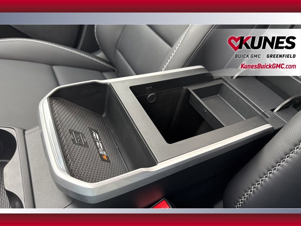 New 2026 GMC Terrain Denali w/ LPO, Floor Liner Package image 23