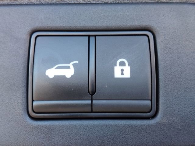 Used 2024 Nissan Rogue SV image 34