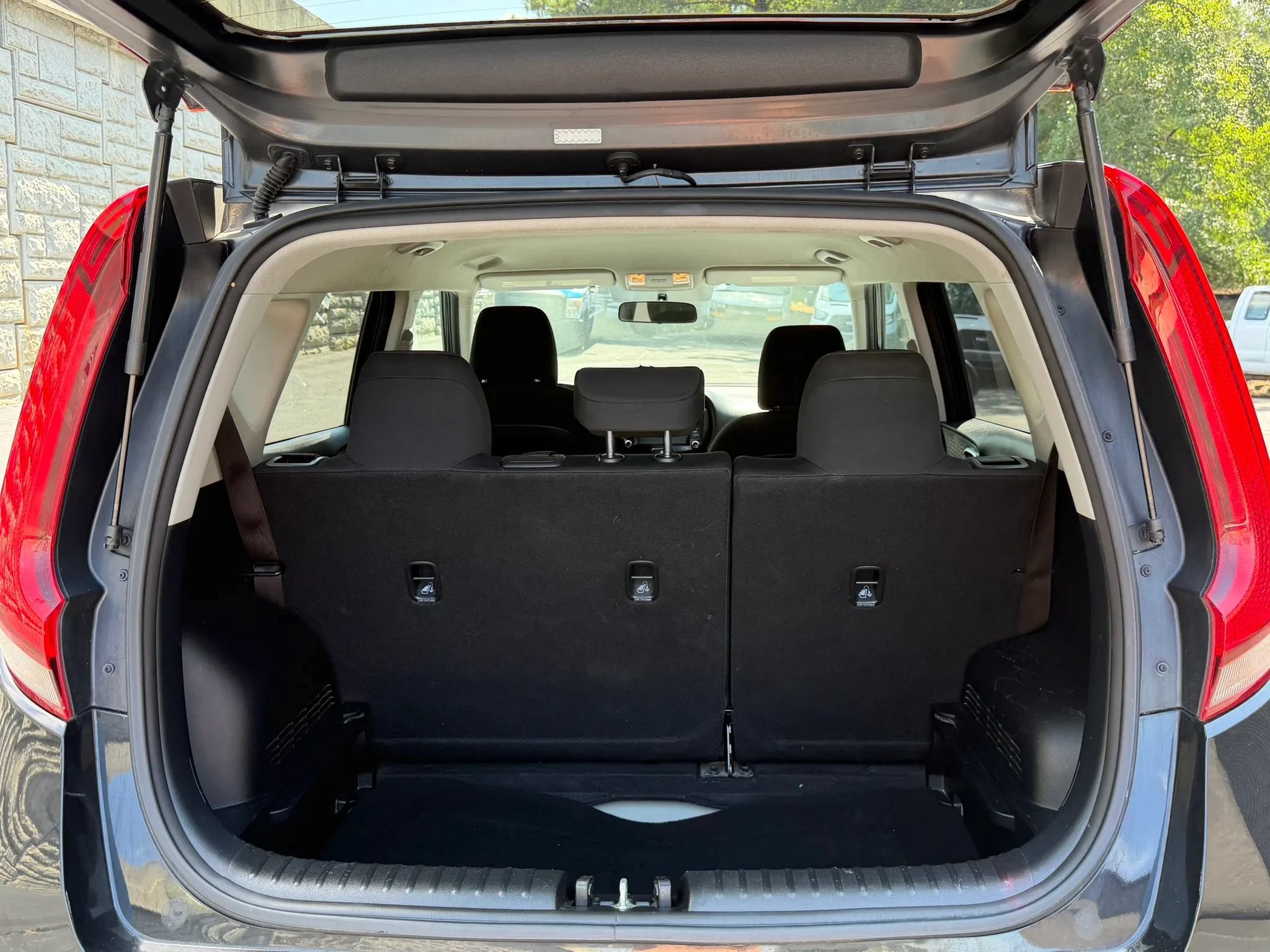 Used 2020 Kia Soul LX FWD image 34