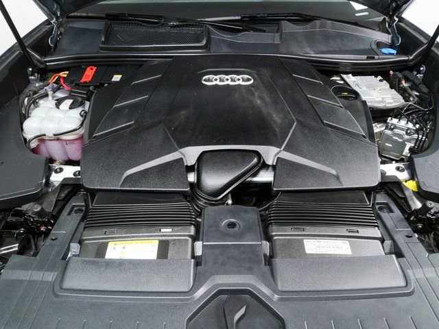 Used 2022 Audi Q8 Premium AWD/4WD image 35