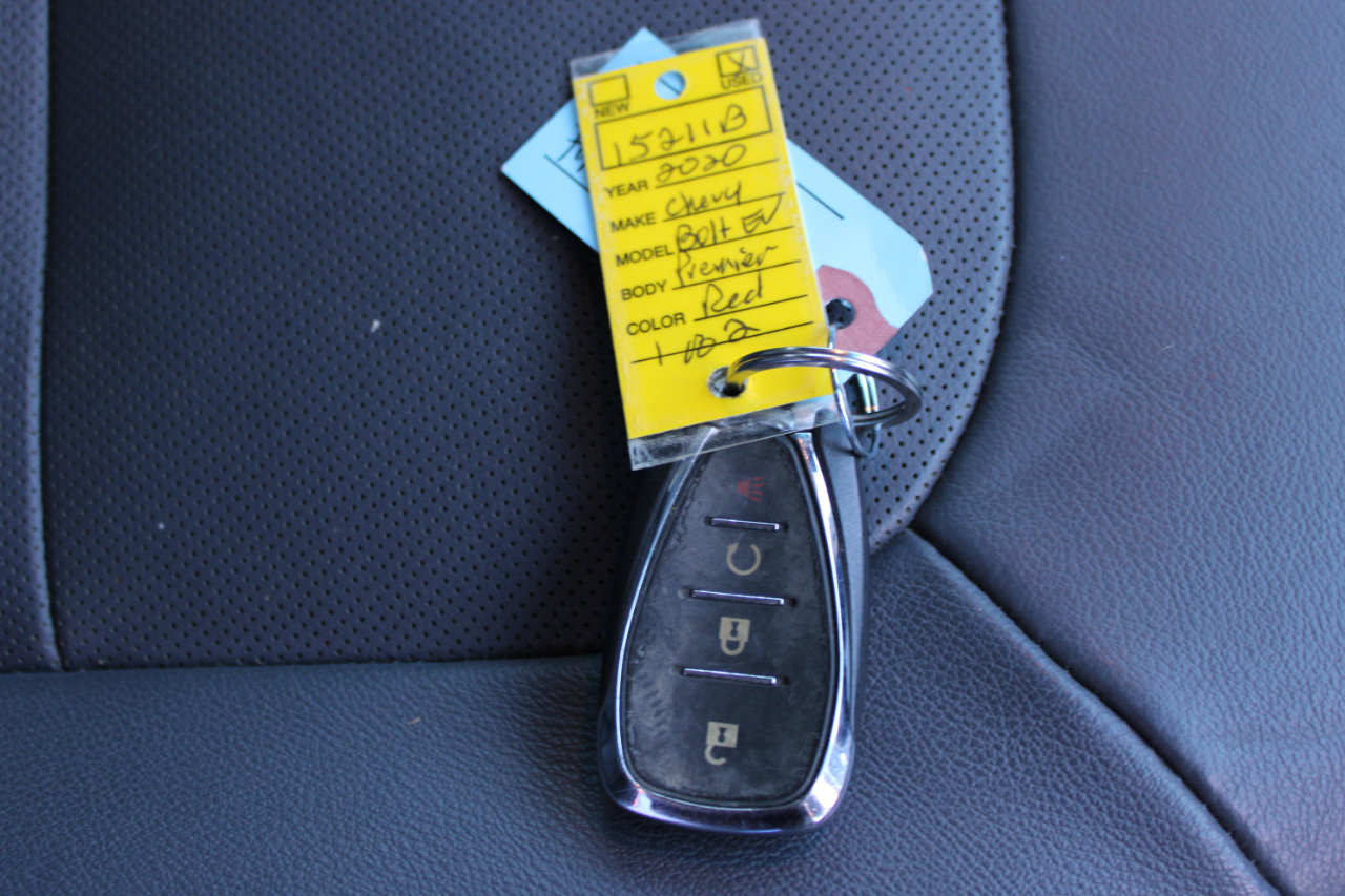 Used 2020 Chevrolet Bolt Premier w/ Infotainment Package image 42